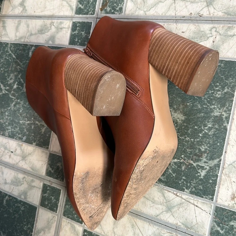 Steve Madden Brown Cashew Upper Leather Block Heel Bootie Size 11